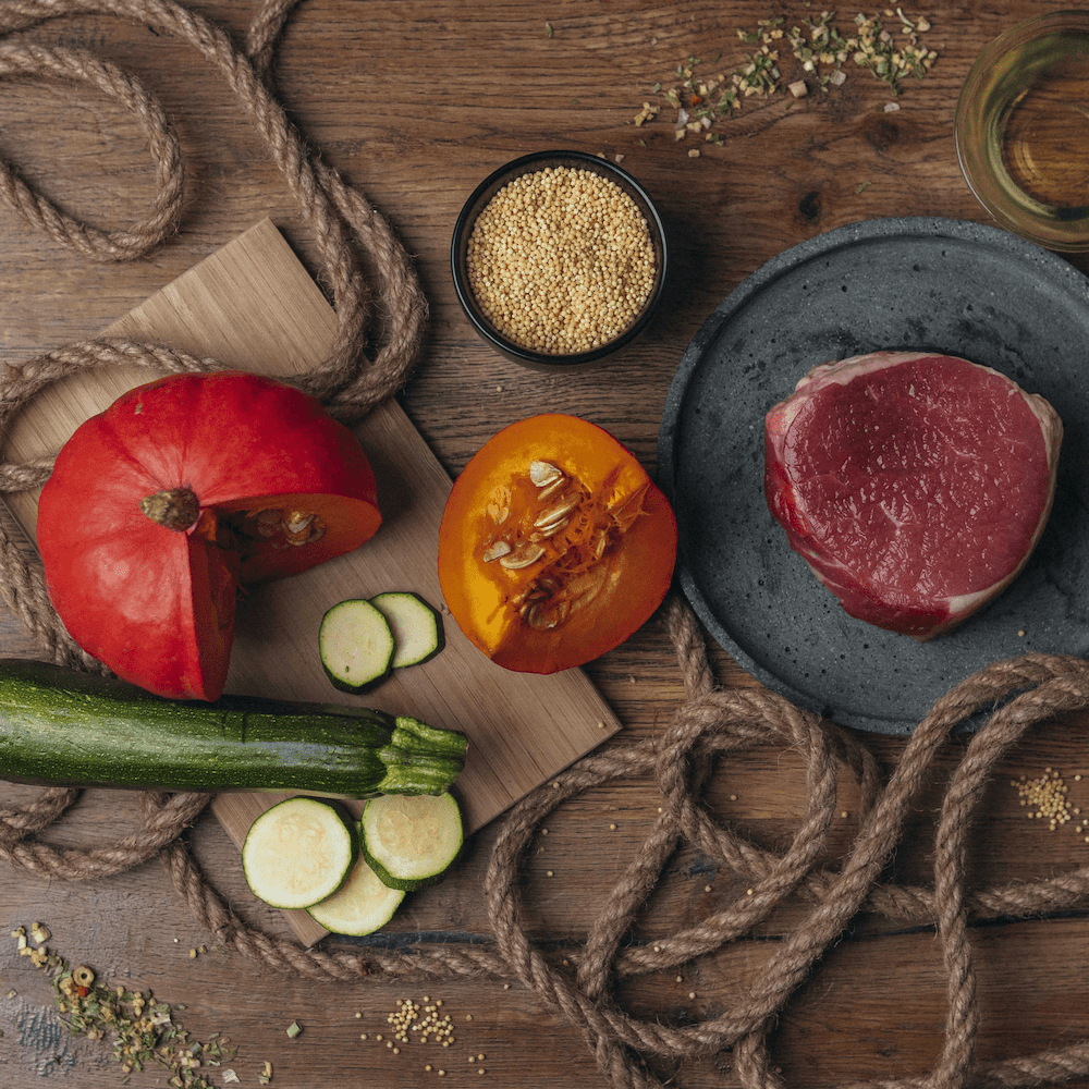 Bio-Rind mit Bio-Kürbis und Bio-Hirse