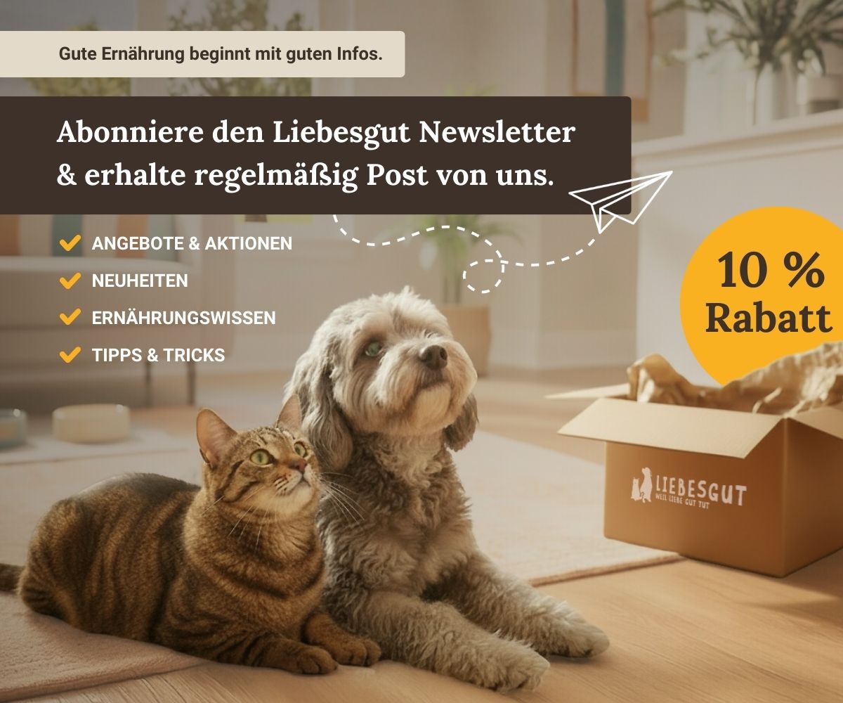Infografik zur Newsletteranmeldung von Liebesgut-Tiernahrung: Bild von Hund und Katze neben einer Liebesgut Verpackung mit Hinweisen auf die Vorteile als Newsletterempfänger